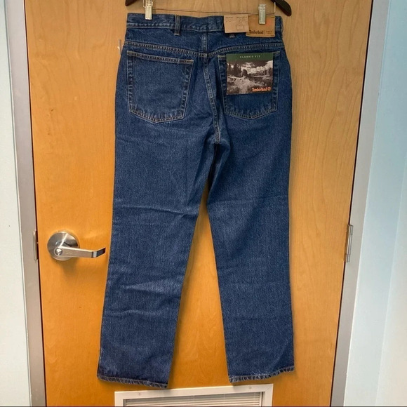 TIMBERLAND Sz 32 x 32 Classic Fit  Jeans 100% Cotton NWT - Picture 7 of 10